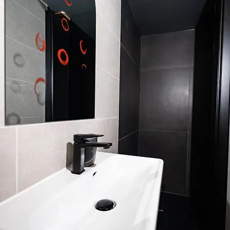 Moderne T2 Centre Sauna Wifi Home Office Netflix Strasbourg Extérieur photo