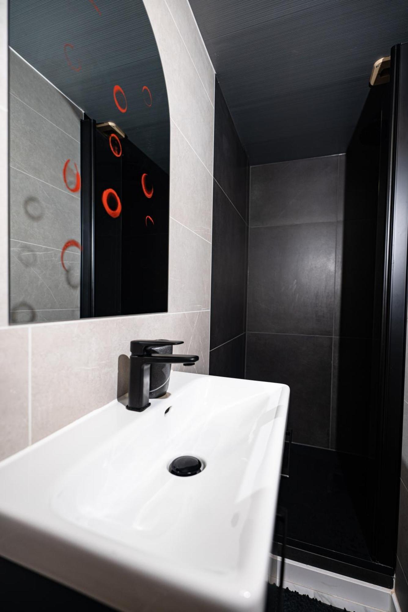Moderne T2 Centre Sauna Wifi Office Netflix * Straatsburg